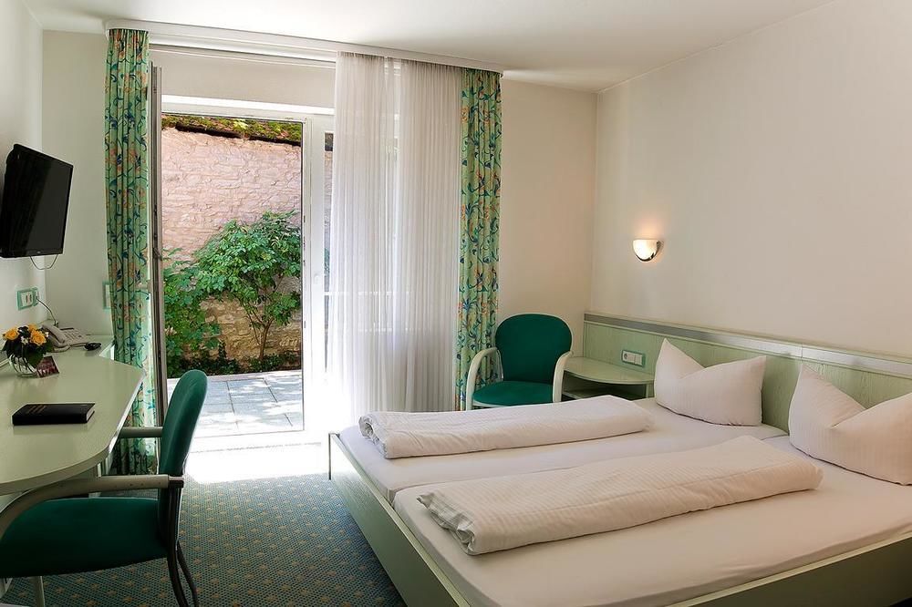 Hotel Am Markt Greding Esterno foto