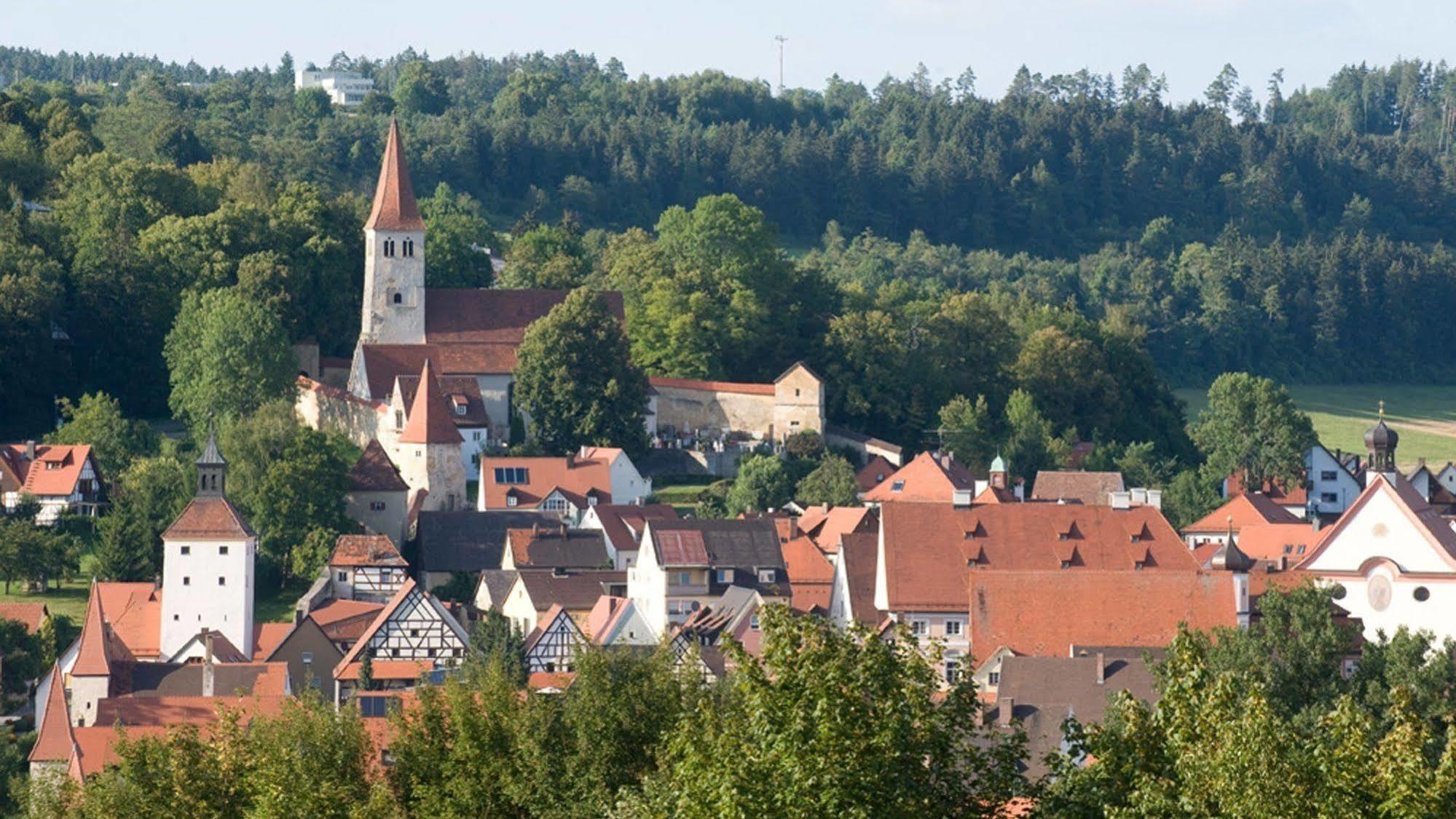 Hotel Am Markt Greding Esterno foto